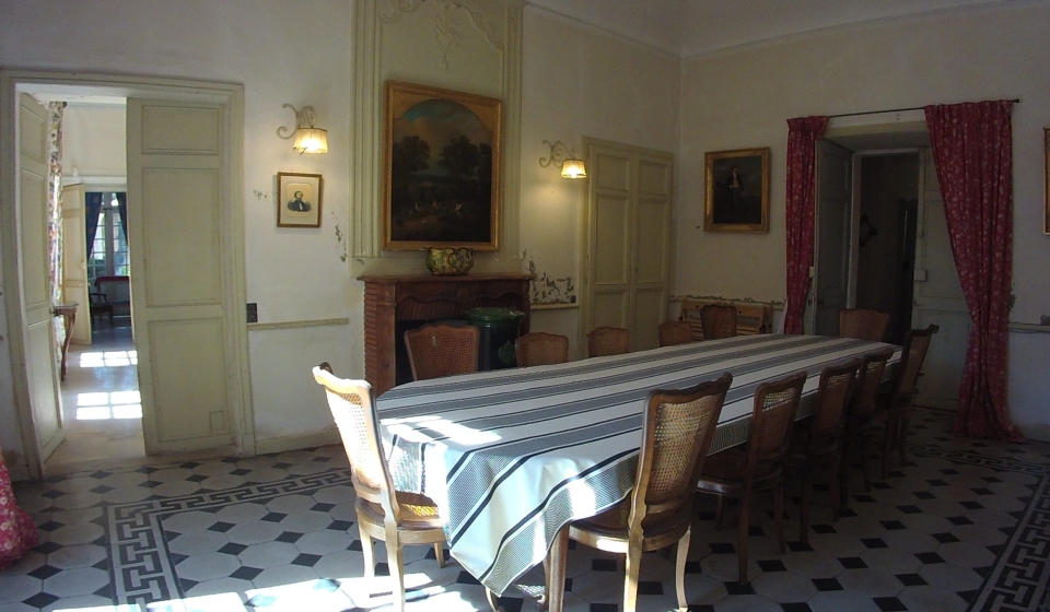 DCIM100GEYESGEYE0009.